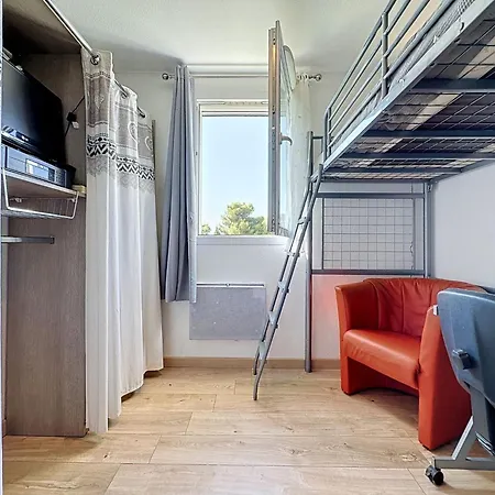 Mas Des Vignes - La Pimprenelle By Interhome *
