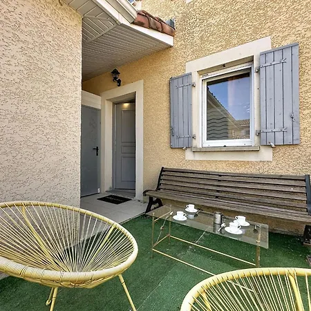 Mas Des Vignes - La Pimprenelle By Interhome *